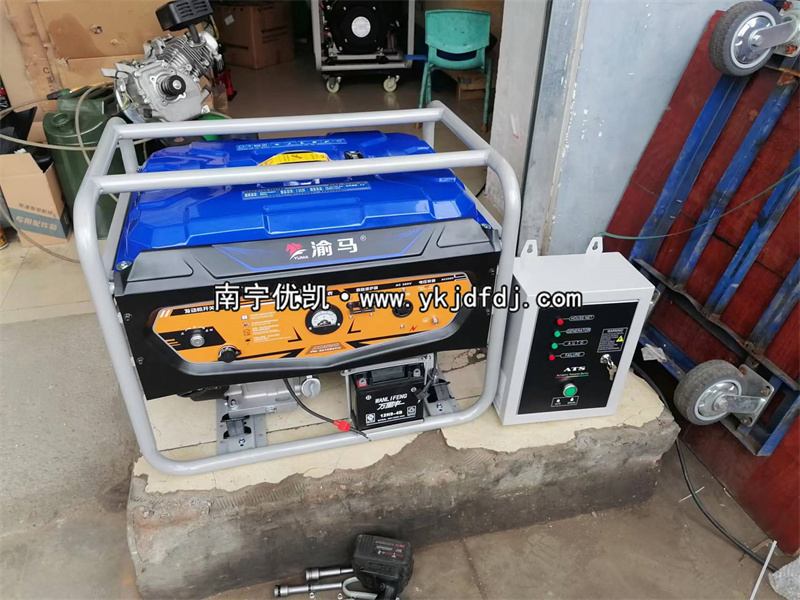 2022年7月12日，8KW汽油發(fā)電機(jī)組帶ATS柜發(fā)貨河池金城江