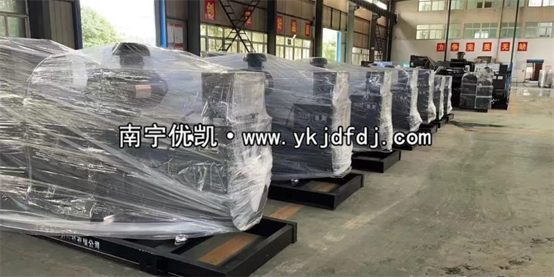 2022年7月28日，多臺(tái)上柴發(fā)電機(jī)組發(fā)貨某高速公路服務(wù)區(qū)