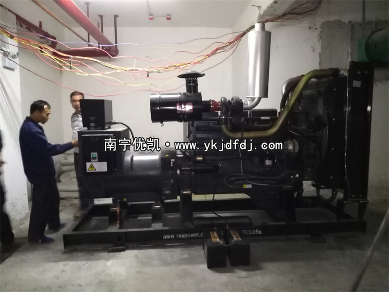2022年8月3日，300KW凱普發(fā)電機(jī)組安裝調(diào)試現(xiàn)場(chǎng)