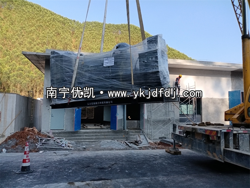 2022年12月15日，120kw-500kw上柴發(fā)電機(jī)組某高速公路安裝現(xiàn)場