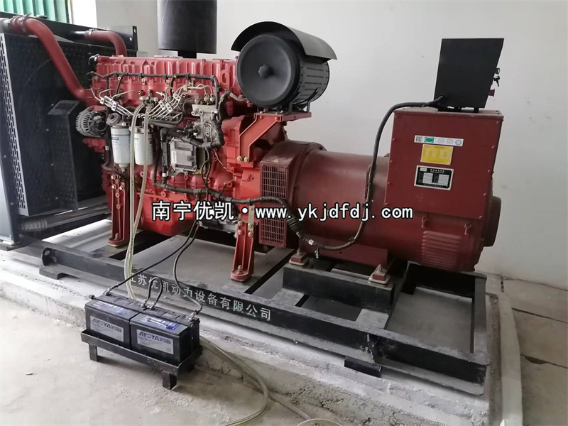 2023年9月20日，300kw玉柴發(fā)電機(jī)組保養(yǎng)安裝調(diào)試