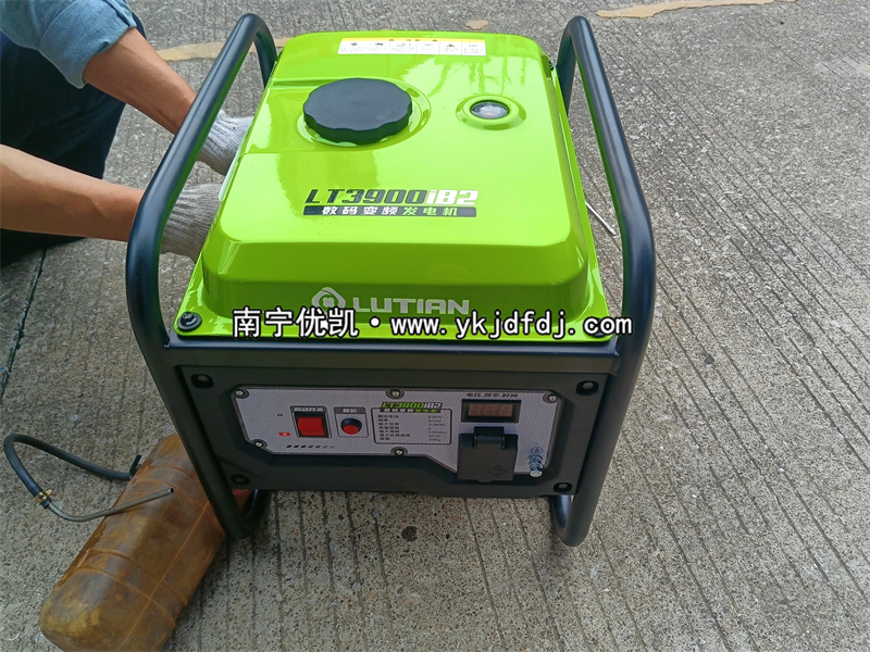 2024年11月4日，3kw汽油變頻發(fā)電機(jī)試機(jī)發(fā)貨南寧周邊